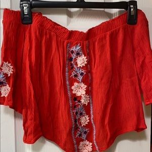 Crop Top/Off The Shoulder Top